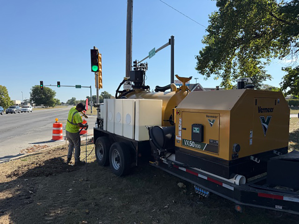 6 1 1 Boring and Excavating employee operating hydro excavation equipment